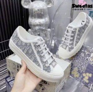 Giày unisex